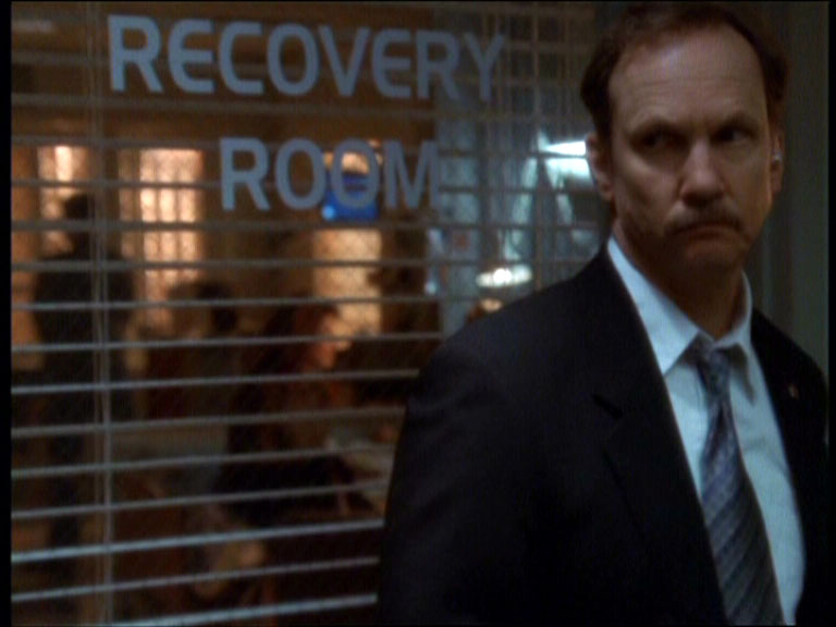 s02e02_378