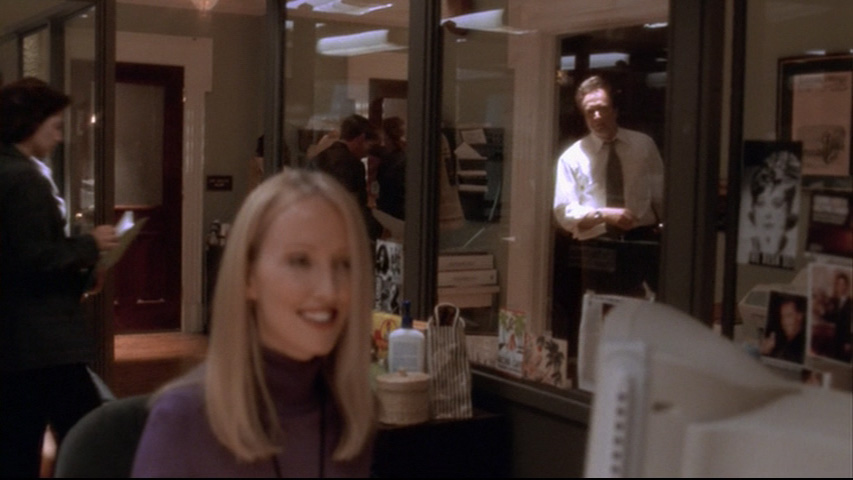 s03e07_095