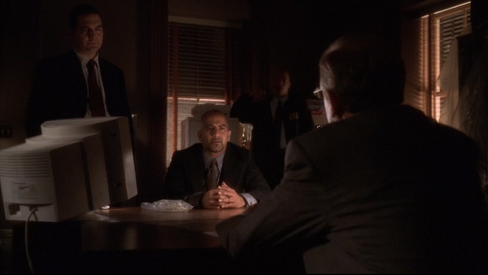 s03e00II_222
