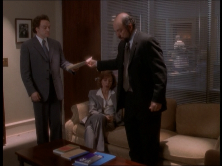 s01e19_213