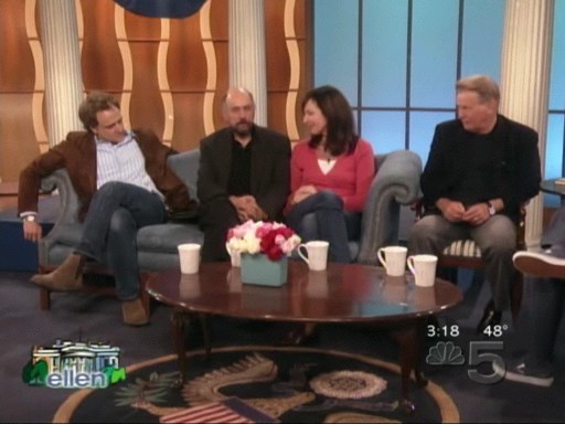 TWWcastOnEllen_083