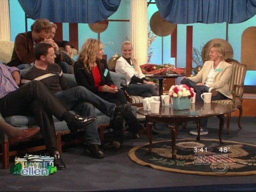 TWWcastOnEllen_288