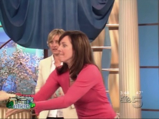 TWWcastOnEllen_363