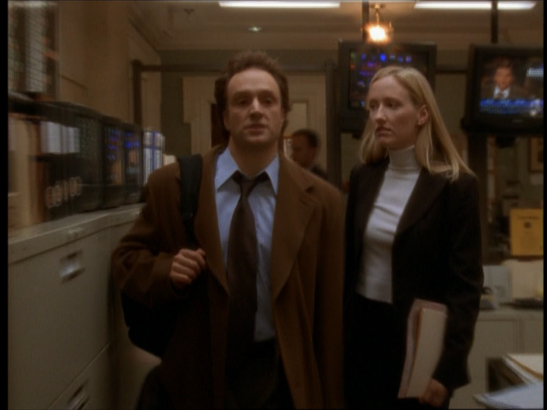 s01e14_002