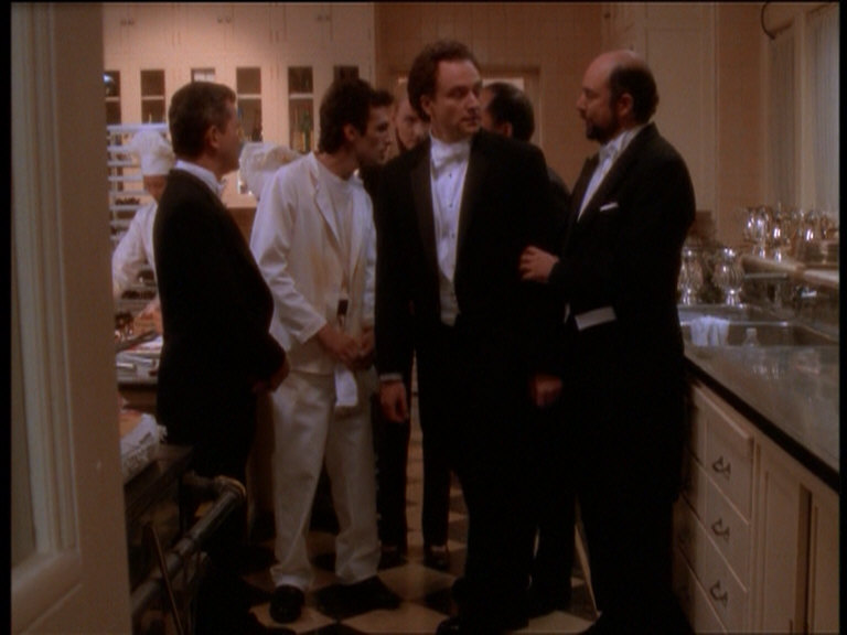 s01e07_325