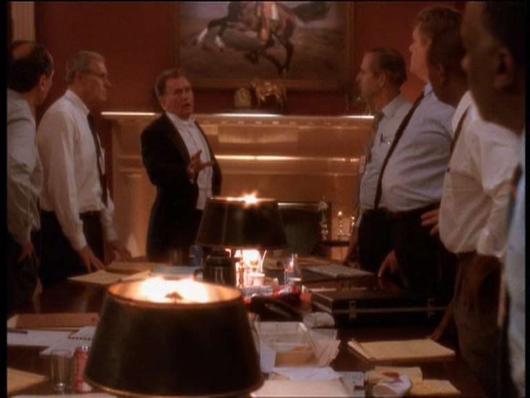 s01e07_377