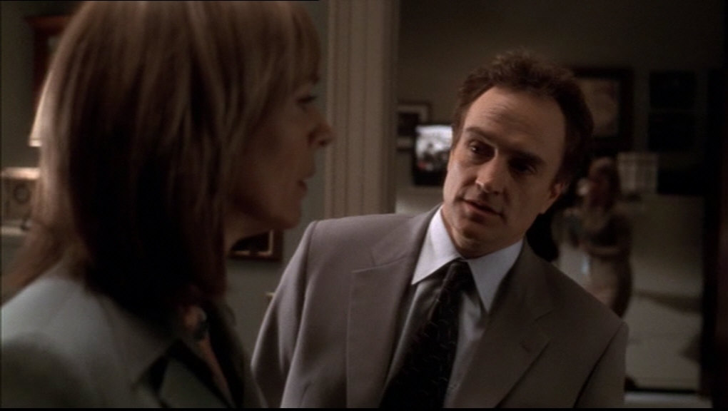 s05e10_305