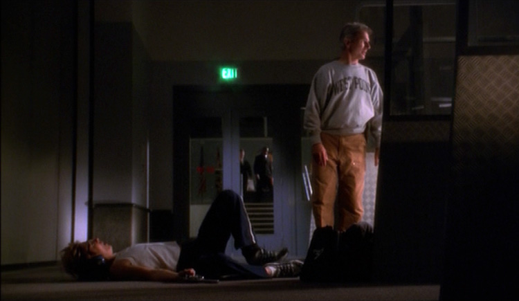 s03e21_445